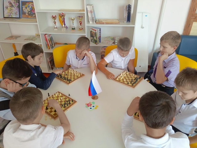 ♟ Юные шахматисты в деле! ♟.